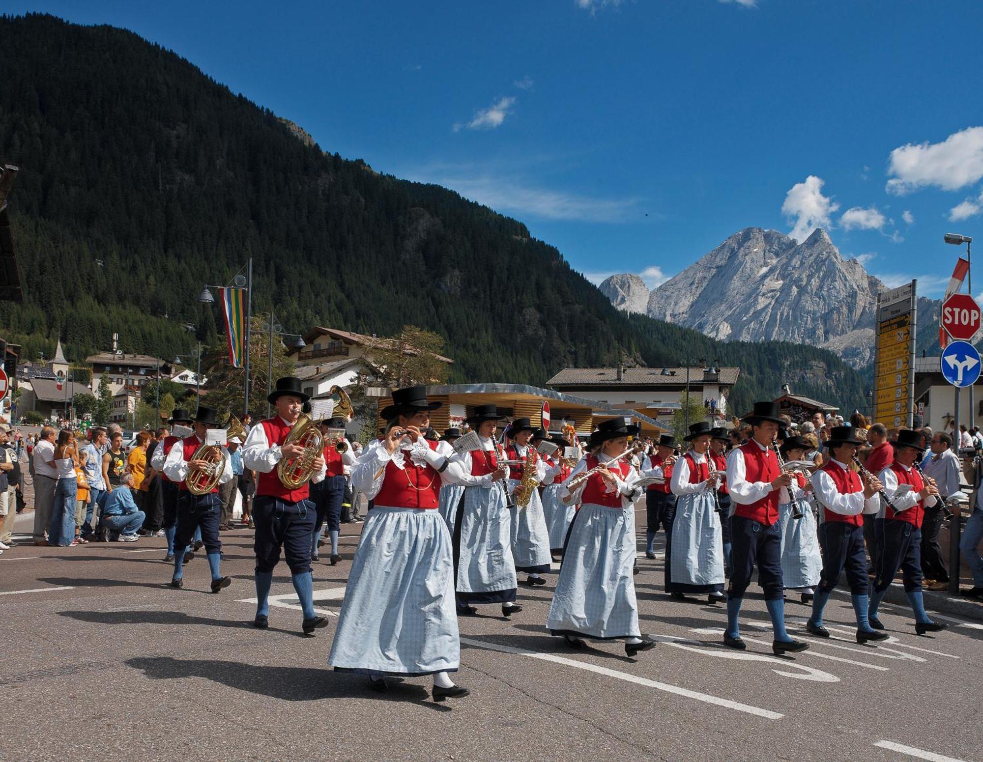 Hotel Grohmann Campitello di Fassa Exterior photo